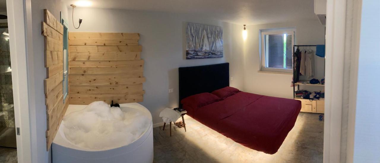 Apartament Redhouse Benaco Torri Del Benaco Zewnętrze zdjęcie