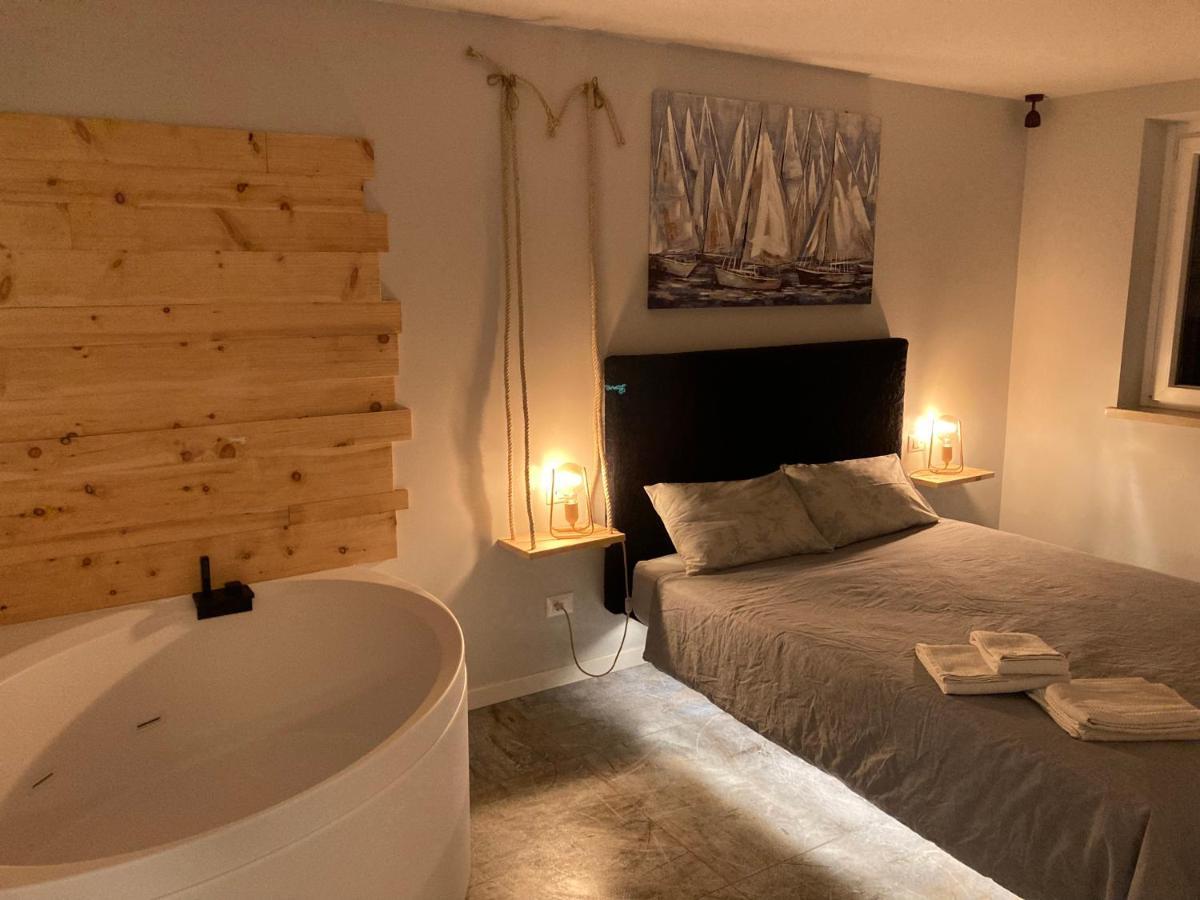 Apartament Redhouse Benaco Torri Del Benaco Zewnętrze zdjęcie